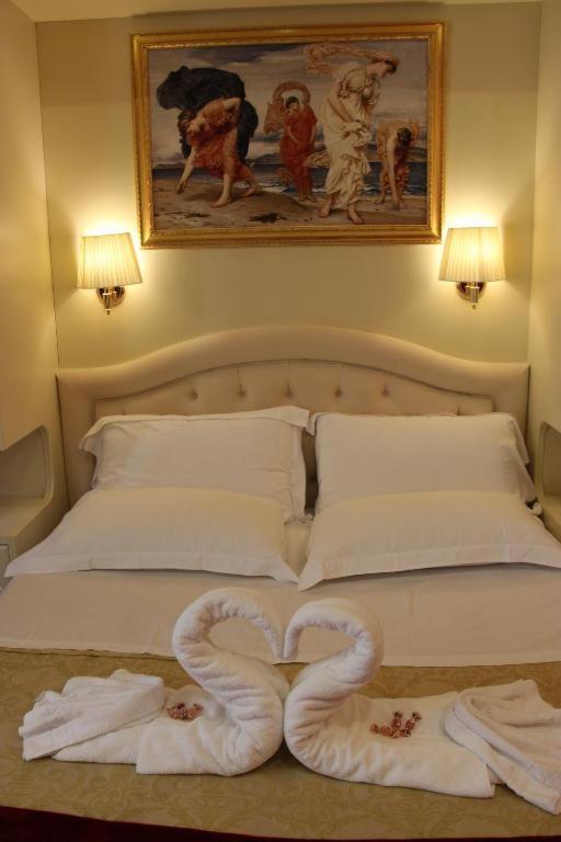 Dimora Frattina Hotel Rome Exterior photo